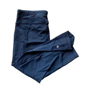 Black Lululemon Cropped Leggings